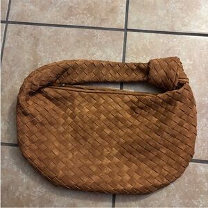 Elegant Tan Woven Women's Bag